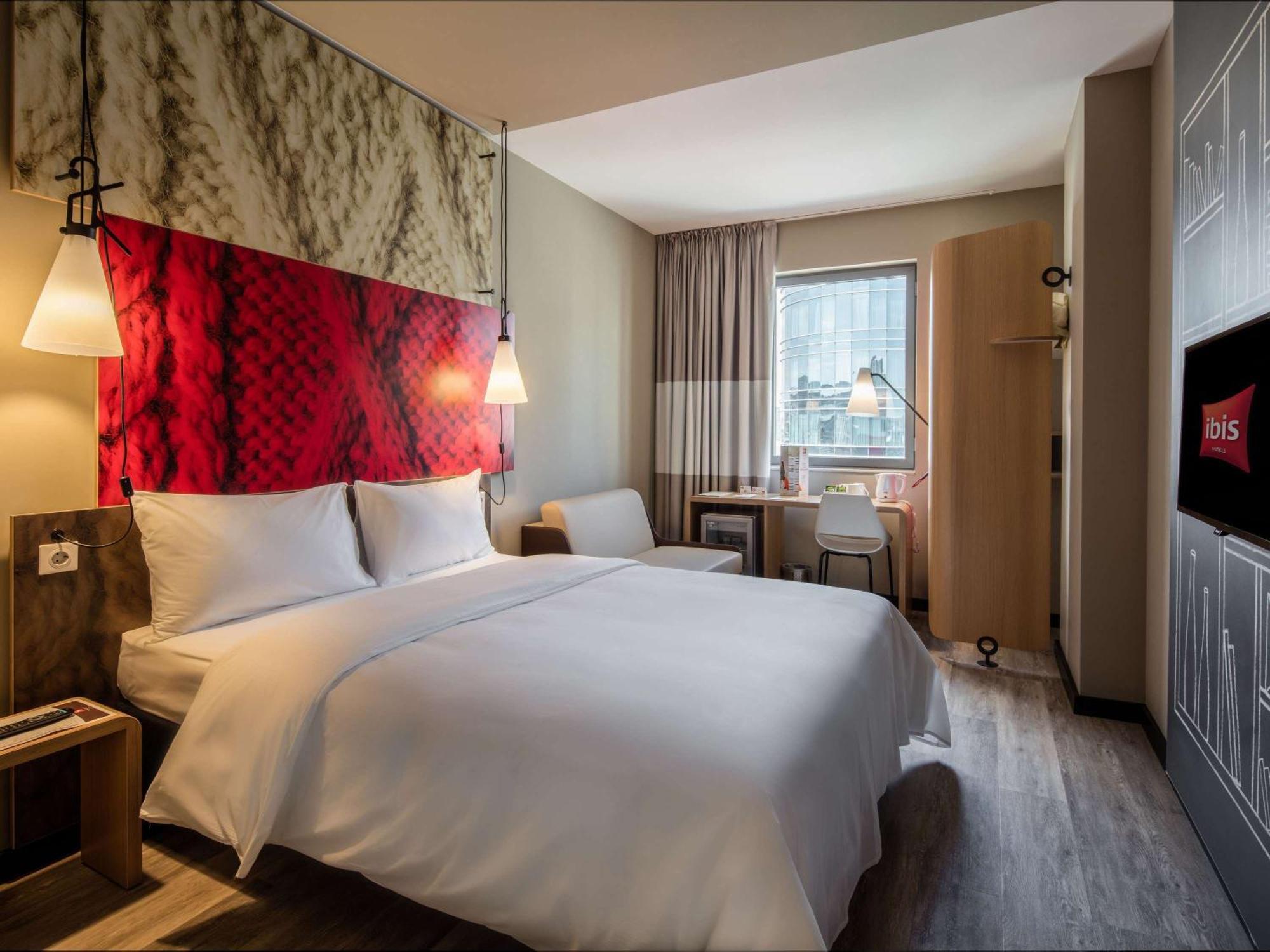 Ibis Istanbul West Hotell Eksteriør bilde